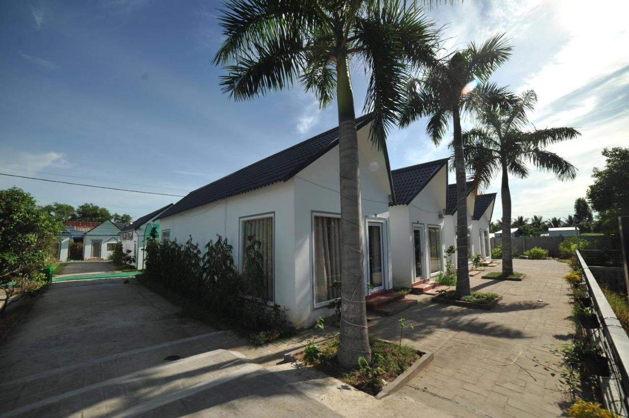 Fami Nguyen Homestay Чау Док Екстериор снимка