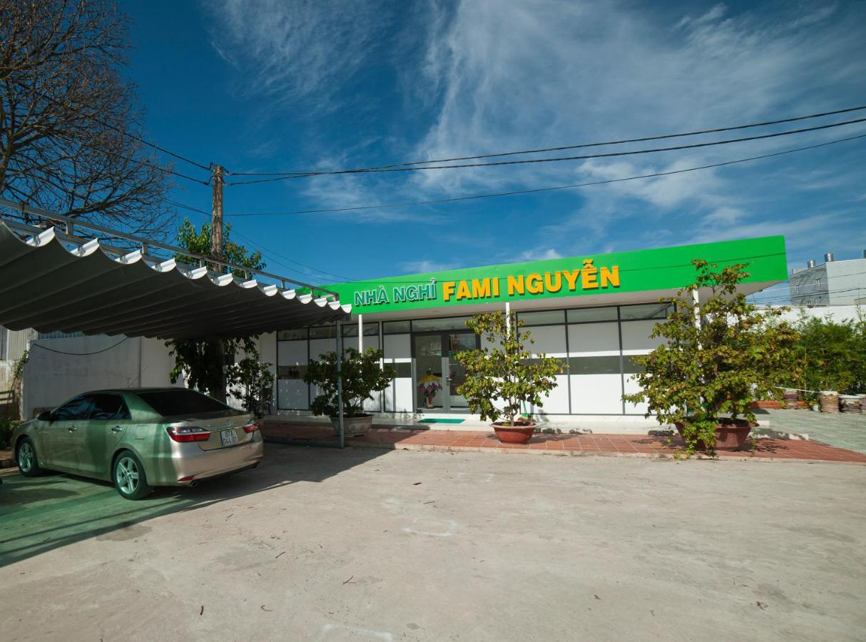 Fami Nguyen Homestay Чау Док Екстериор снимка
